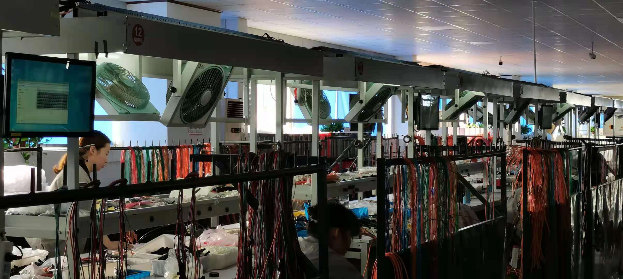 锡山线束厂查图触摸一体机