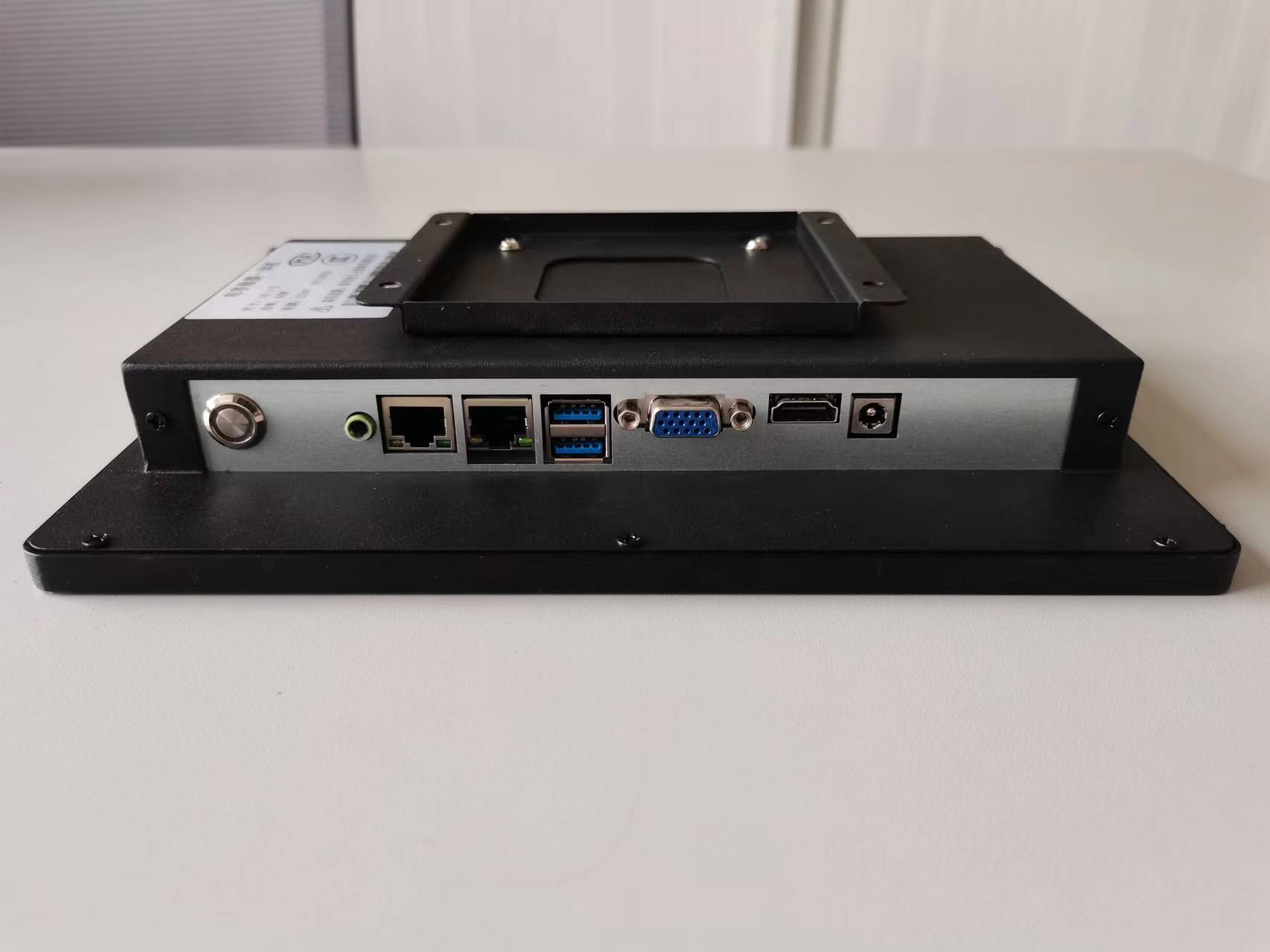 10.1寸电容触摸一体机-某企业工位机