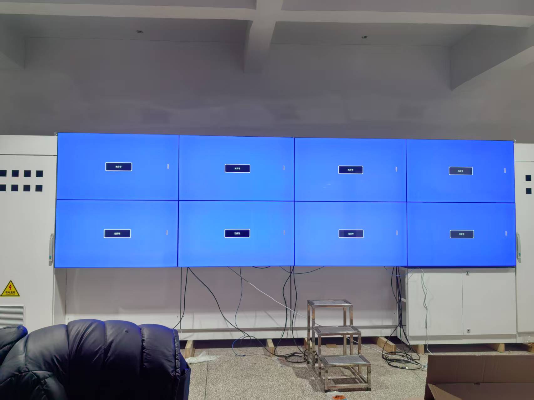 泓界工业级电子看板拼接屏，为智能工厂注入高效动能！